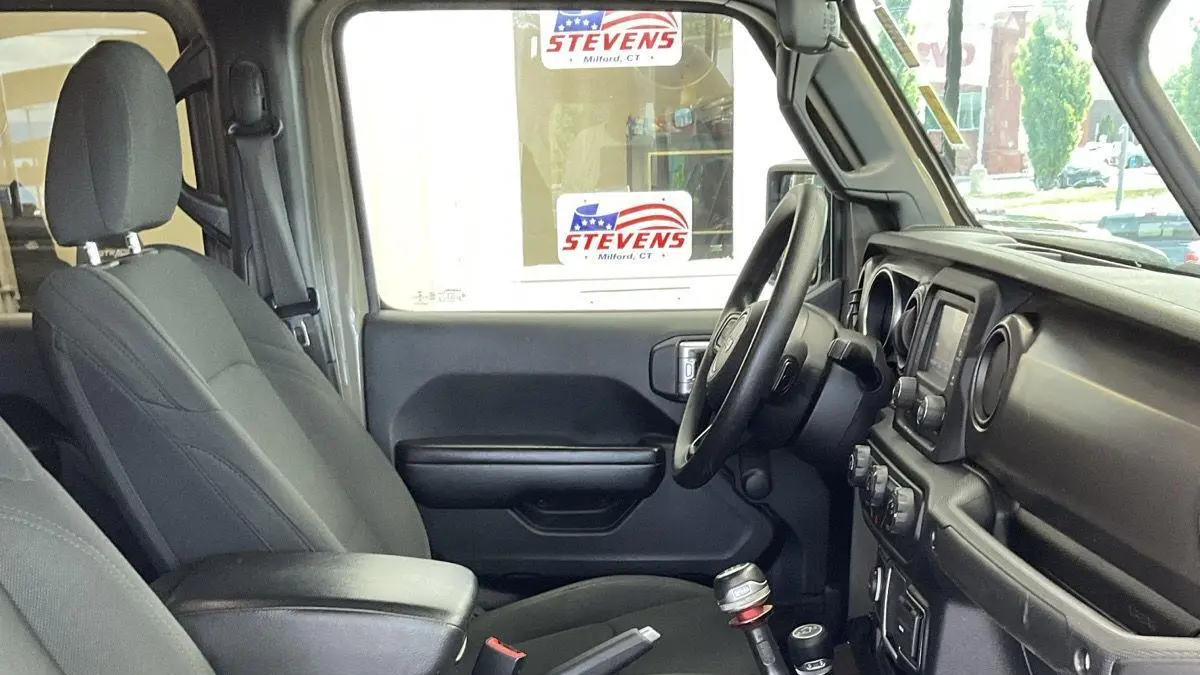 2020 Jeep Gladiator Sport Altitude
