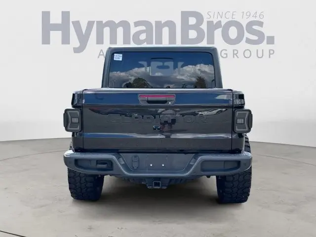 2021 Jeep Gladiator - $29,995