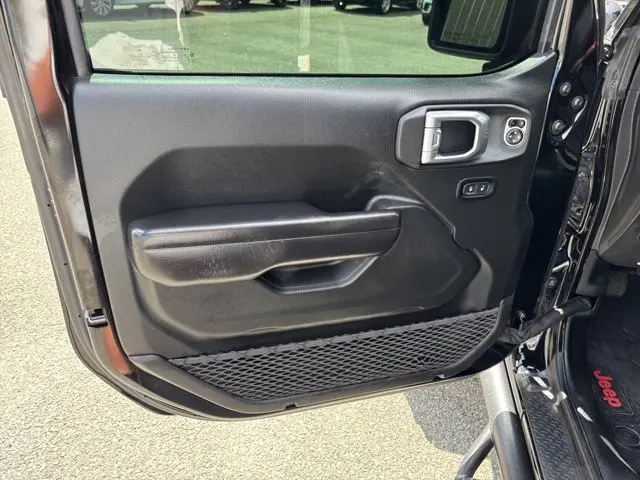 2021 Jeep Gladiator - $29,995