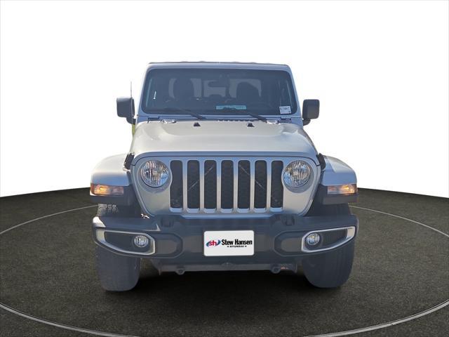 2022 Jeep Gladiator - $26,170