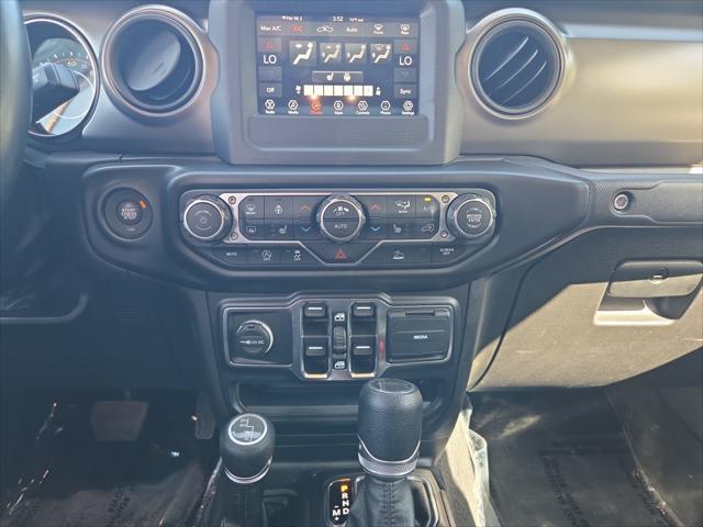 2022 Jeep Gladiator - $26,170