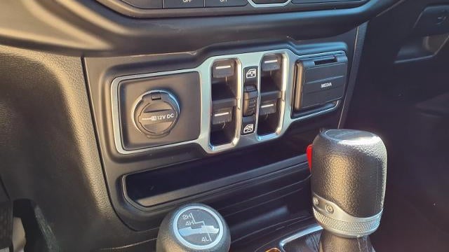 2022 Jeep Gladiator Sport