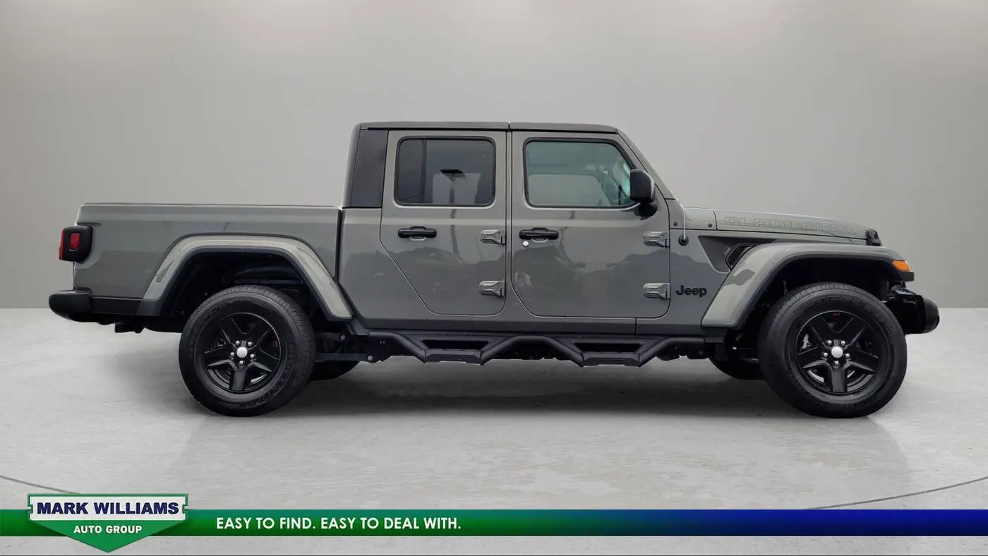 2023 Jeep Gladiator Sport
