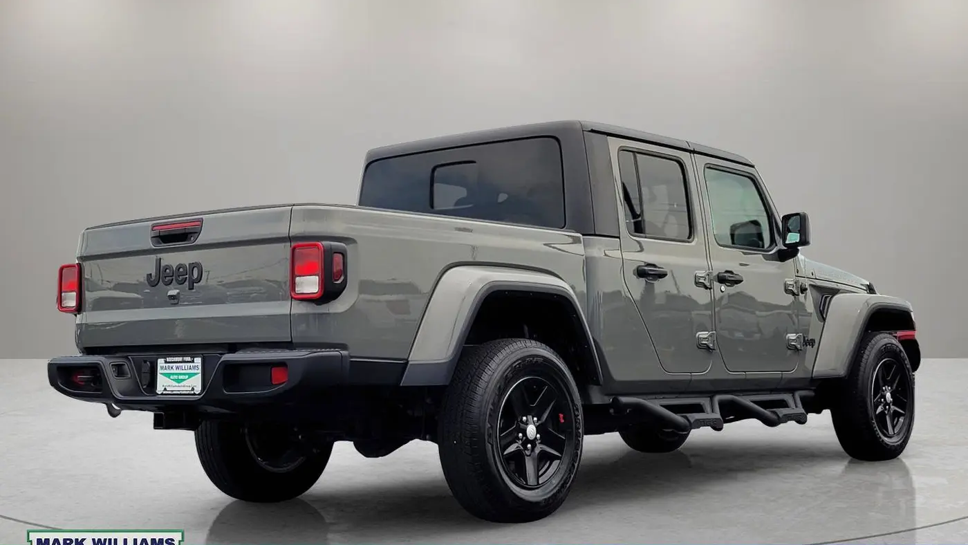 2023 Jeep Gladiator Sport
