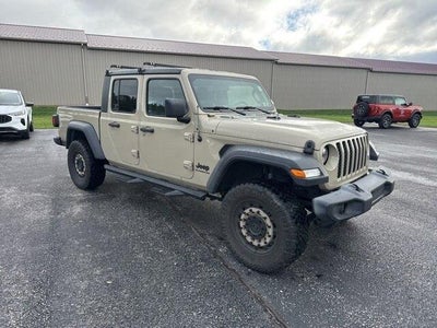 2020 Jeep Gladiator 4X4 Sport 4DR Crew Cab 5.0 FT. SB