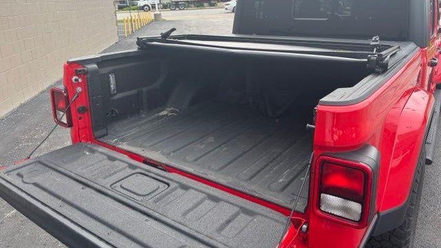 2021 Jeep Gladiator Willys