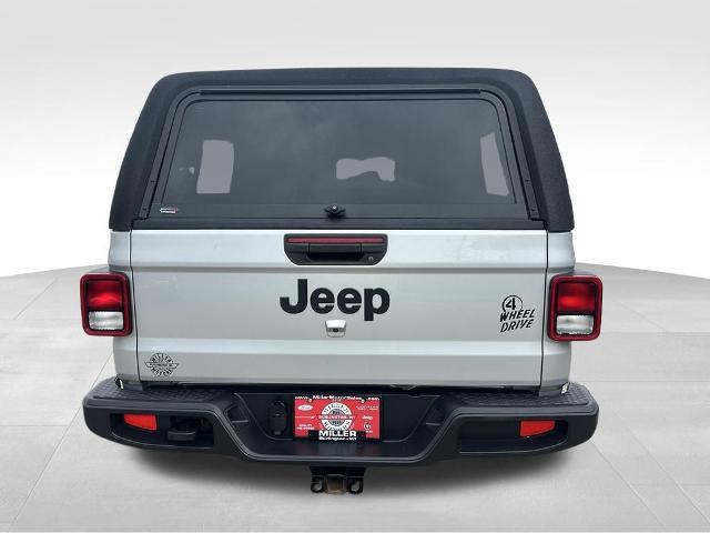 2022 Jeep Gladiator - $24,485