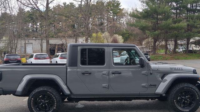 2022 Jeep Gladiator Sport