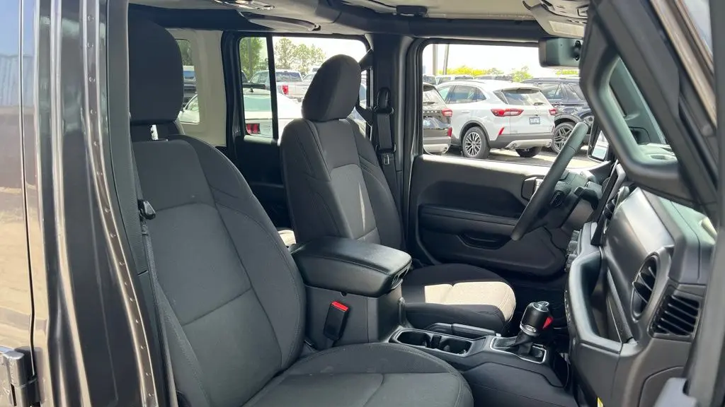 2023 Jeep Gladiator Freedom