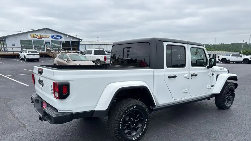 2023 Jeep Gladiator Freedom