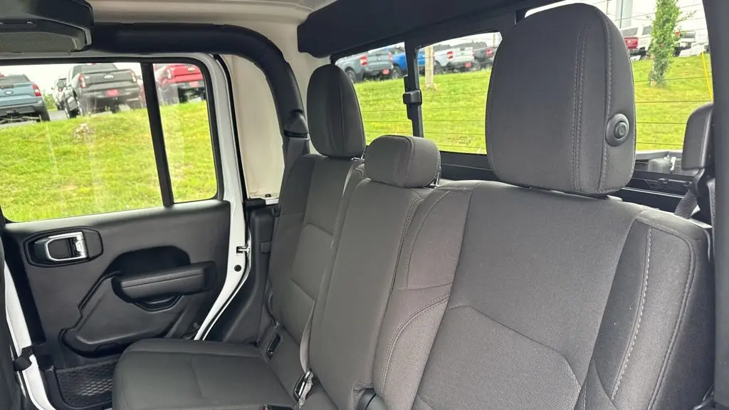 2023 Jeep Gladiator Freedom