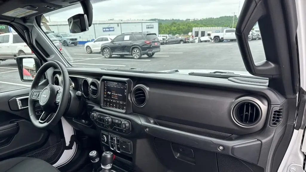 2023 Jeep Gladiator Freedom