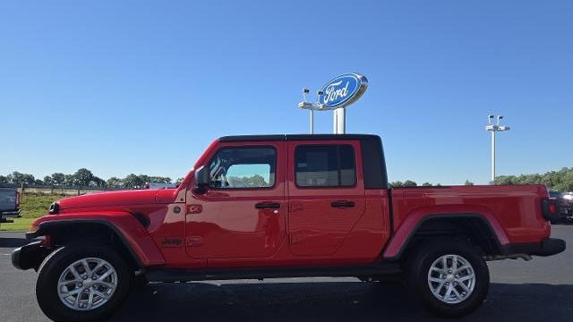 2023 Jeep Gladiator Freedom