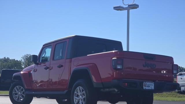 2023 Jeep Gladiator Freedom