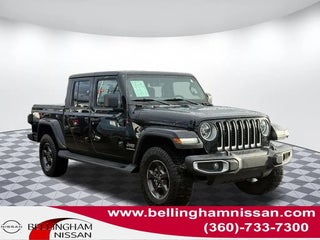 2020 Jeep Gladiator with Black Clearcoat Exterior