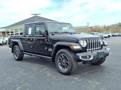 2021 Jeep Gladiator 4X4 Overland 4DR Crew Cab 5.0 FT. SB