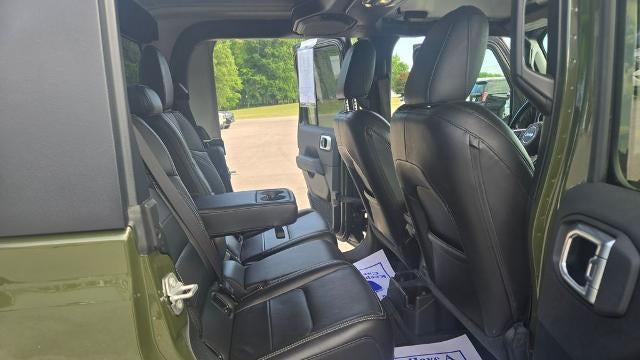 2022 Jeep Gladiator Overland
