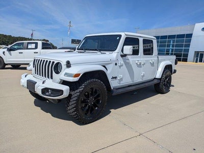 2023 Jeep Gladiator 4X4 Overland 4DR Crew Cab 5.0 FT. SB