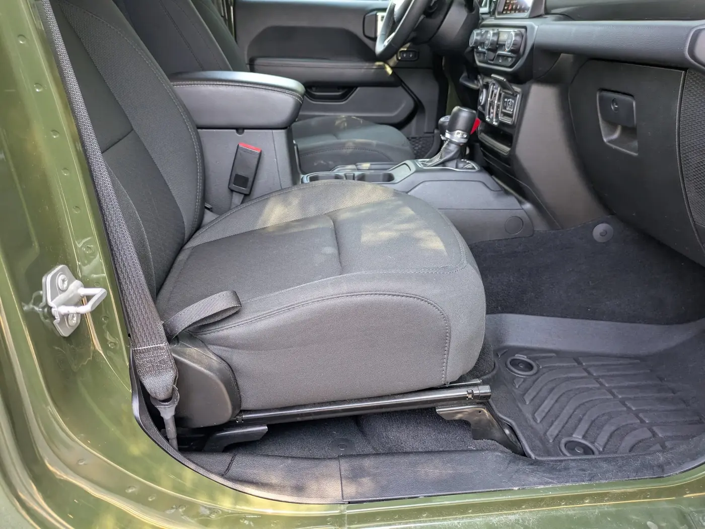 2023 Jeep Gladiator - $27,000