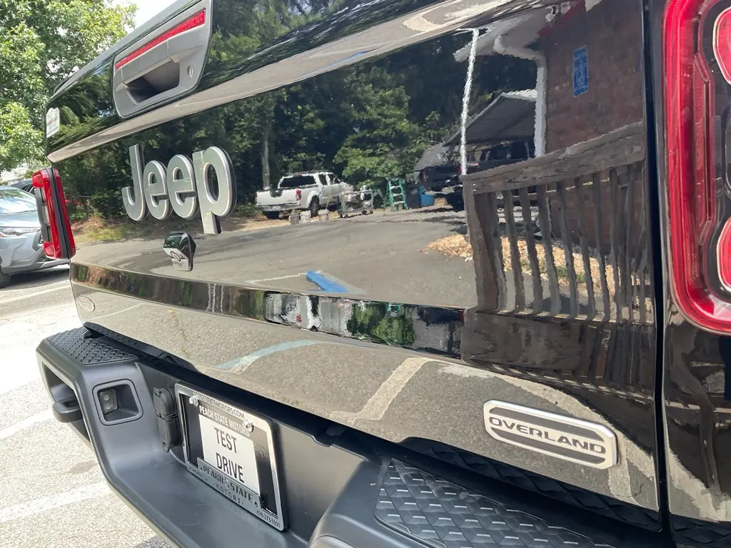 2020 Jeep Gladiator - $20,985