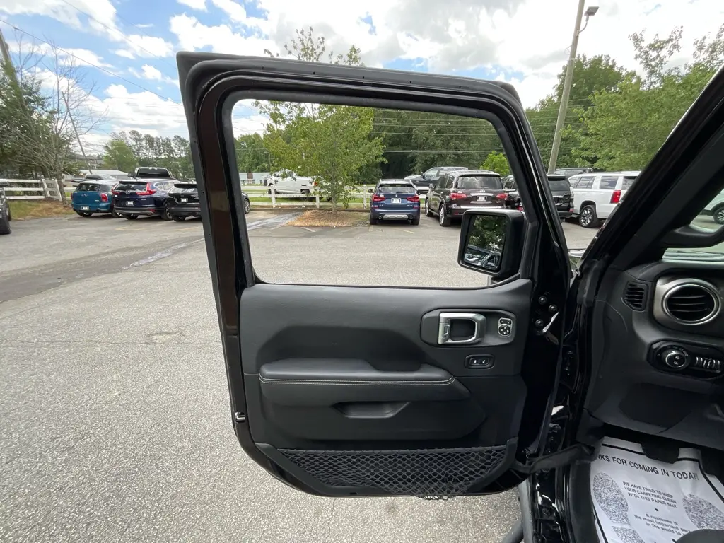 2020 Jeep Gladiator - $20,985