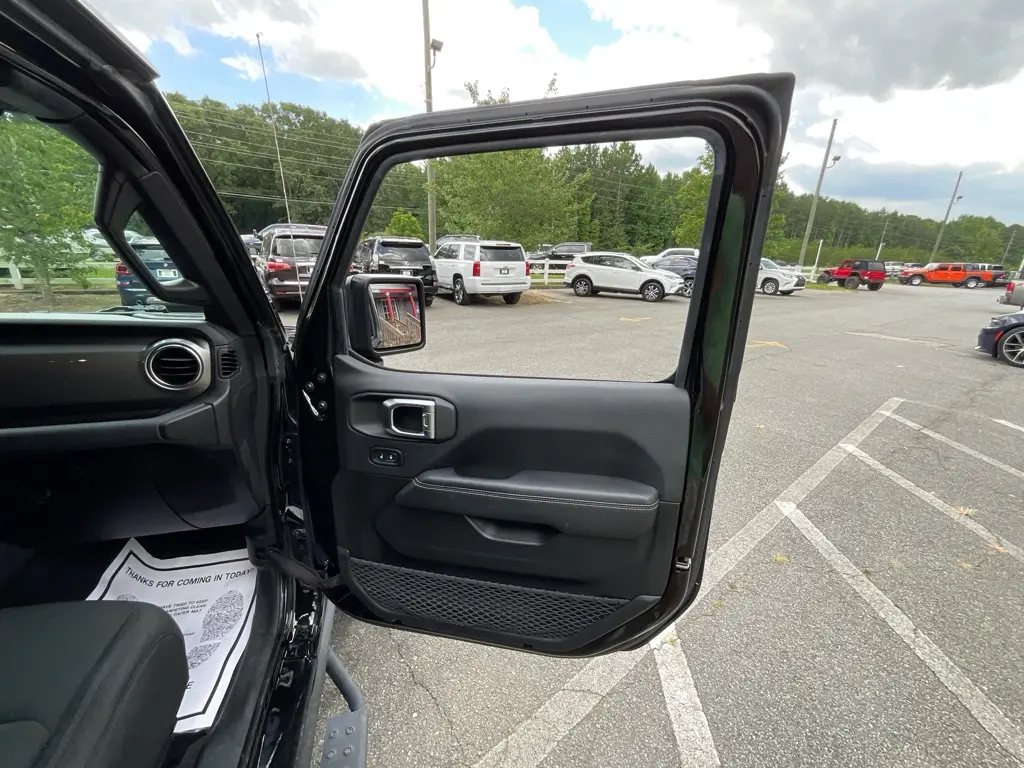 2020 Jeep Gladiator - $20,985
