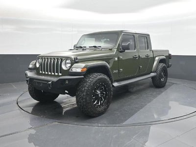 Photo of a 2022 Jeep Gladiator 4X4 Overland 4DR Crew Cab 5.0 FT. SB for sale