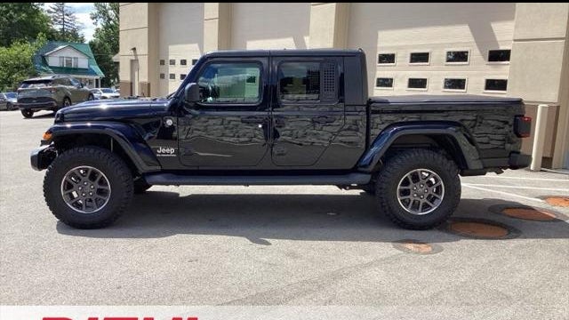 2021 Jeep Gladiator Overland