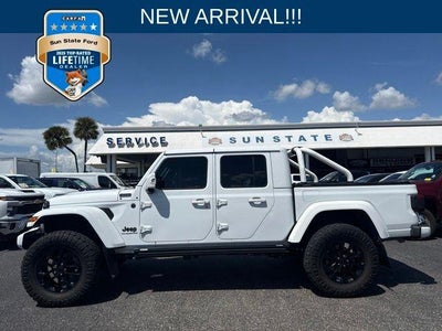 2022 Jeep Gladiator 4X4 Overland 4DR Crew Cab 5.0 FT. SB