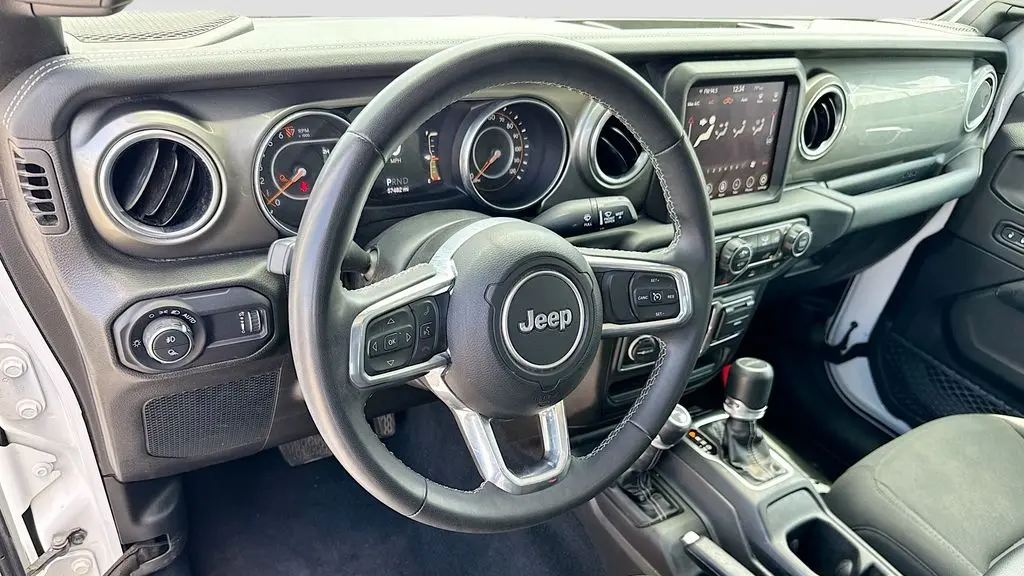 2023 Jeep Gladiator Overland