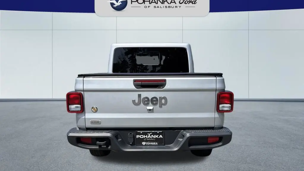 2023 Jeep Gladiator Overland
