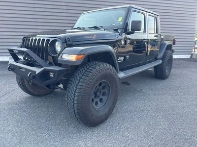 Photo of a 2020 Jeep Gladiator 4X4 Overland 4DR Crew Cab 5.0 FT. SB for sale