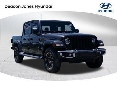 Photo of a 2021 Jeep Gladiator 4X4 Overland 4DR Crew Cab 5.0 FT. SB for sale