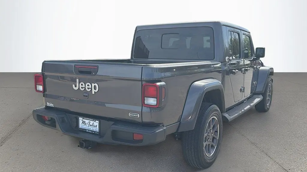 2022 Jeep Gladiator Overland