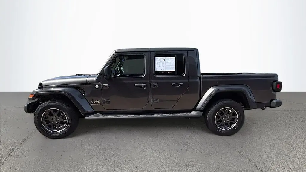 2022 Jeep Gladiator Overland