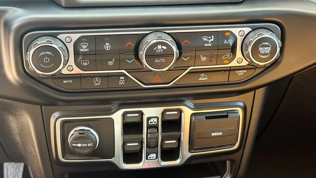 2022 Jeep Gladiator Overland
