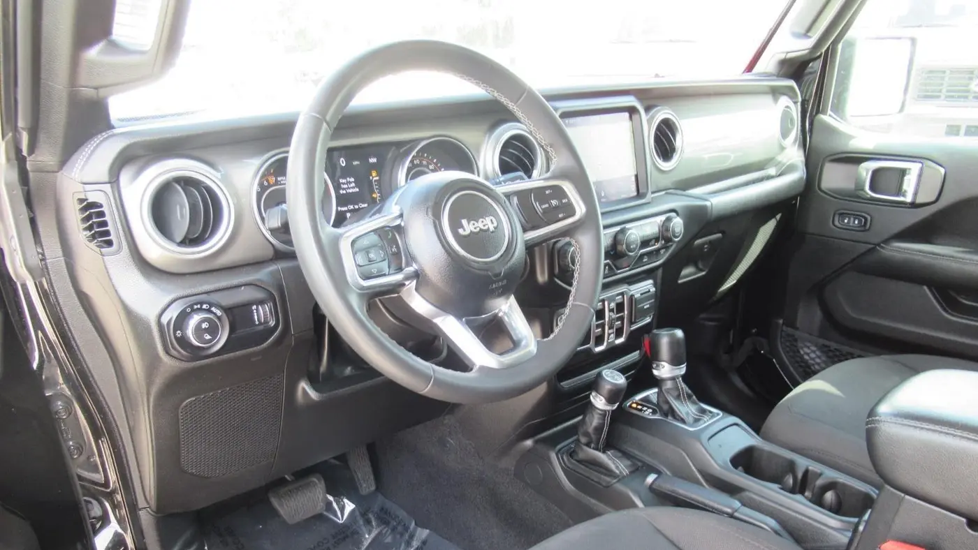 2023 Jeep Gladiator Overland