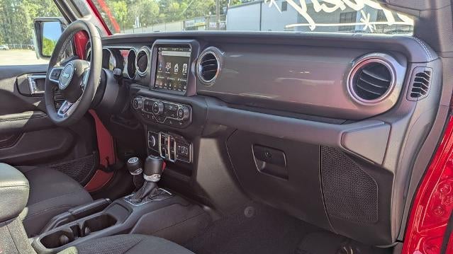 2023 Jeep Gladiator Overland