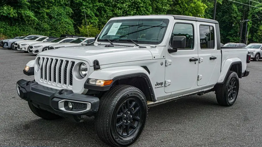 2023 Jeep Gladiator Overland
