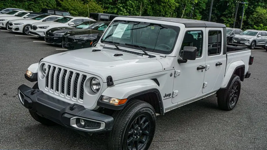 2023 Jeep Gladiator Overland