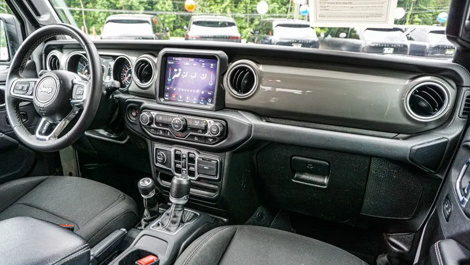 2023 Jeep Gladiator Overland