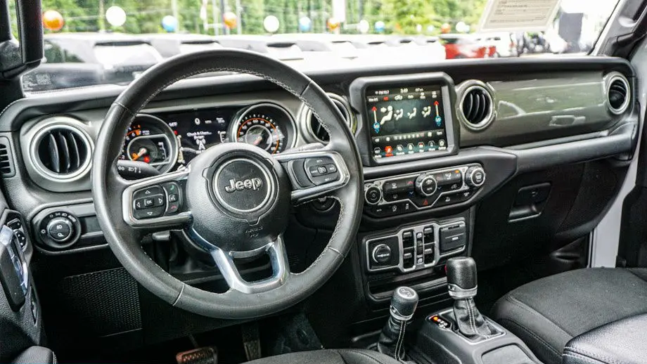 2023 Jeep Gladiator Overland