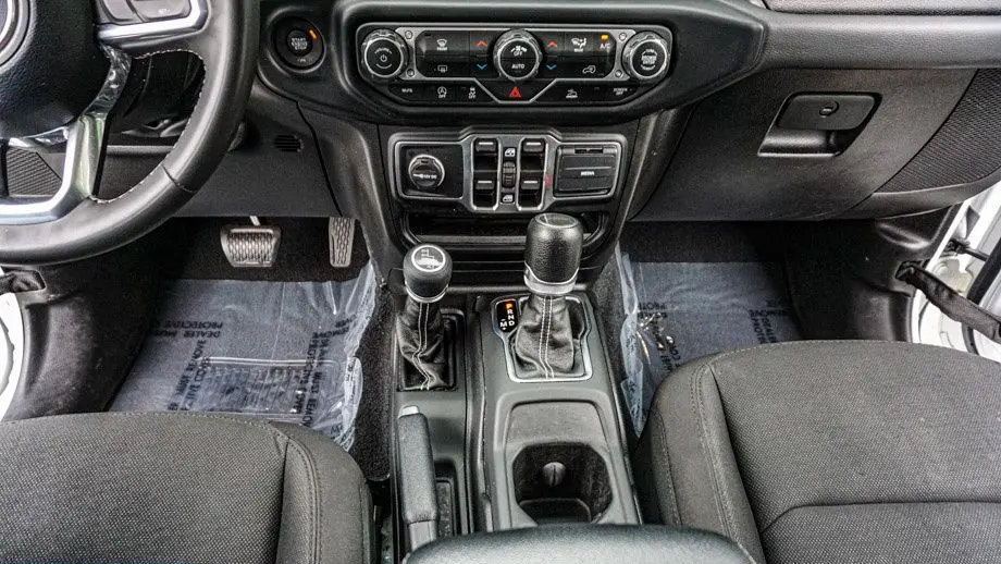 2023 Jeep Gladiator Overland