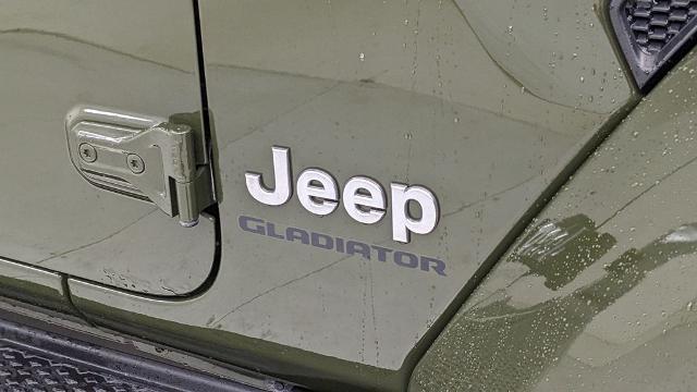 2022 Jeep Gladiator Overland