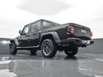 2022 Gladiator Thumbnail 23