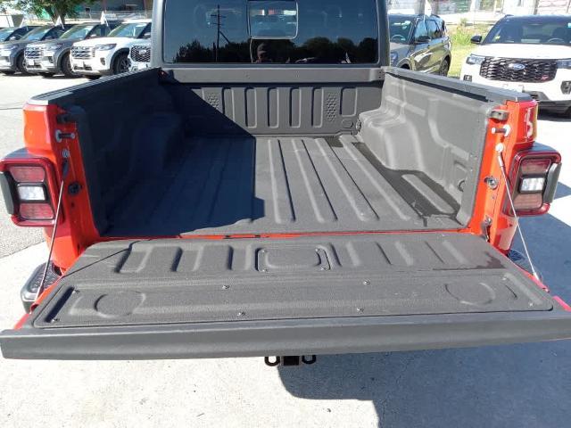 2022 Jeep Gladiator - $30,673