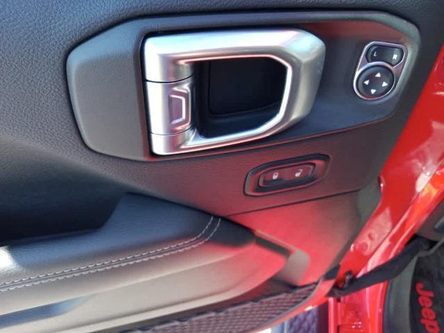 2022 Jeep Gladiator - $30,673