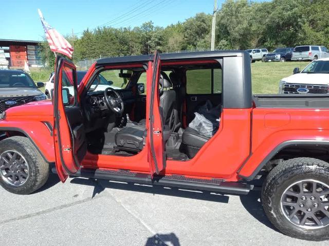 2022 Jeep Gladiator - $30,673
