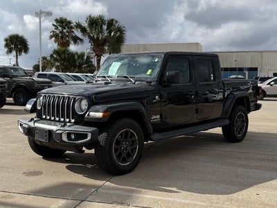2022 Jeep Gladiator 4X4 High Altitude 4DR Crew Cab 5.0 FT. SB