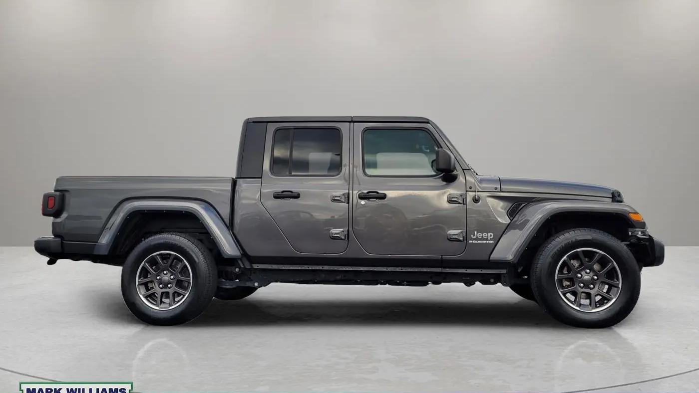 2023 Jeep Gladiator Overland